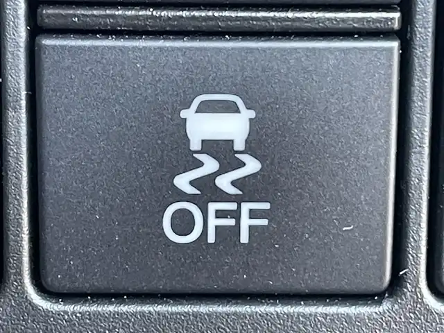 ホンダ ＺＲ－Ｖ X 岡山県 2023(令5)年 2.6万km クリスタルブラックパール 登録時走行距離25759km/ワンオーナー/純正11.4インチナビ/フルセグTV(AM/FM/CD/DVD/Bluetooth)/バックカメラ/ETC/ドライブレコーダー/パワーバックドア/ホンダセンシング/・衝突軽減ブレーキ/・車線維持支援システム/・アダプティブクルーズコントロール/・踏み間違い衝突軽減システム/・パーキングセンサーシステム/横滑り防止装置/ヘッドライトレベライザー/ダウンヒルアシストコントロール/USB端子/18インチ純正AW/純正フロアマット