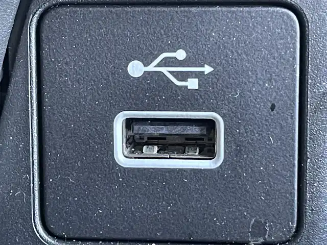 ホンダ ＺＲ－Ｖ X 岡山県 2023(令5)年 2.6万km クリスタルブラックパール 登録時走行距離25759km/ワンオーナー/純正11.4インチナビ/フルセグTV(AM/FM/CD/DVD/Bluetooth)/バックカメラ/ETC/ドライブレコーダー/パワーバックドア/ホンダセンシング/・衝突軽減ブレーキ/・車線維持支援システム/・アダプティブクルーズコントロール/・踏み間違い衝突軽減システム/・パーキングセンサーシステム/横滑り防止装置/ヘッドライトレベライザー/ダウンヒルアシストコントロール/USB端子/18インチ純正AW/純正フロアマット