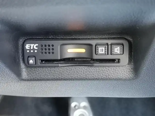 ホンダ シャトル ハイブリッド X ホンダセンシング 茨城県 2019(平31)年 6.8万km プレミアムクリスタルレッドM 社外ナビ/【DISC・SD・AM・FM・TV・BT・iPod・USB・AUX】/シートヒーター/ETC/Bカメラ/レーダークルコン/パドルシフト/チップアップシート/オートライト/Fフォグ/LEDライト/純正ホイールカバー/電格ミラー/ウインカーミラー