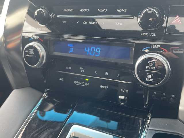 トヨタ アルファード S Cパッケージ 山口県 2021(令3)年 5.1万km ホワイトパールクリスタルシャイン ツインムーンルーフ　/純正ディスプレイオーディオ/ナビ/AM/FM/CD/DVD/Bluetooth/フルセグTV/純正フリップダウンモニター　/トヨタセーフティーセンス　/衝突被害軽減ブレーキ/アダプティブクルーズコントロール/車線逸脱警報/オートマチックハイビーム/デジタルインナーミラー　/両側パワースライドドア　/パワーバックドア　/レザーシート/ベンチレーション　/前席、2列目パワーシート/3眼ＬＥＤヘッドライト　/前後コーナーセンサー/ＥＴＣ