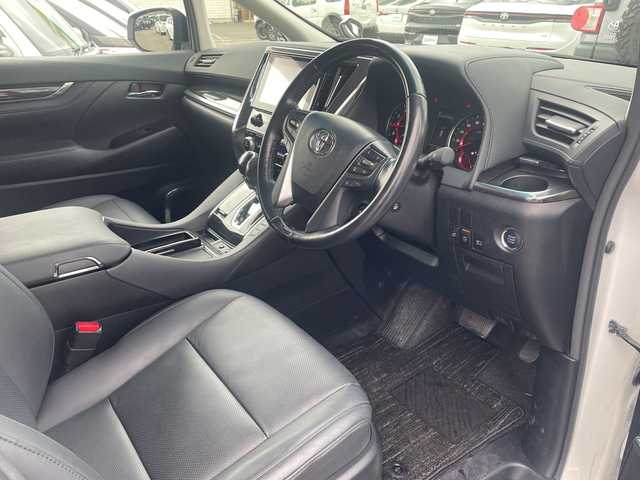 トヨタ アルファード S Cパッケージ 山口県 2021(令3)年 5.1万km ホワイトパールクリスタルシャイン ツインムーンルーフ　/純正ディスプレイオーディオ/ナビ/AM/FM/CD/DVD/Bluetooth/フルセグTV/純正フリップダウンモニター　/トヨタセーフティーセンス　/衝突被害軽減ブレーキ/アダプティブクルーズコントロール/車線逸脱警報/オートマチックハイビーム/デジタルインナーミラー　/両側パワースライドドア　/パワーバックドア　/レザーシート/ベンチレーション　/前席、2列目パワーシート/3眼ＬＥＤヘッドライト　/前後コーナーセンサー/ＥＴＣ