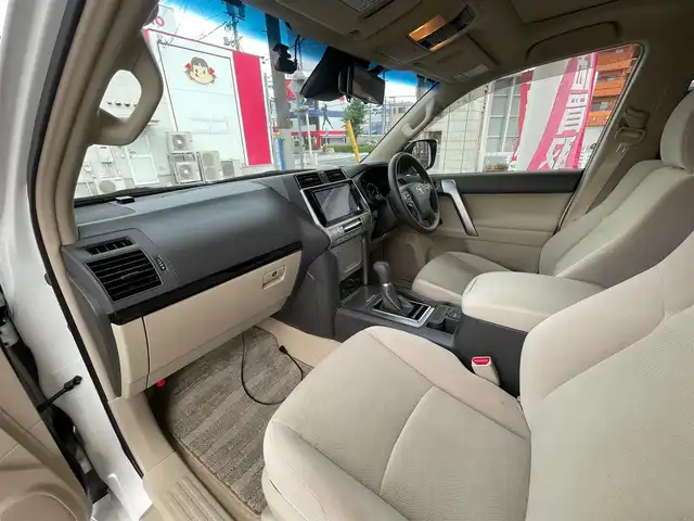 トヨタ ランドクルーザー プラド TX 愛知県 2022(令4)年 2.5万km ホワイトパールクリスタルシャイン /当店買取/禁煙/7人乗り/サンルーフ//純正SDナビNSZT-Y68T//フルセグTV/CD/SD/DVD/USB/Bluetooth//バックカメラ//LEDヘッド/AHB/Aライト//PCS/LDA/RSA/Pソナー//レーダークルーズコントロール//革巻きステアリング///ETC//保証書/取説/ナビ取説//スペアキー