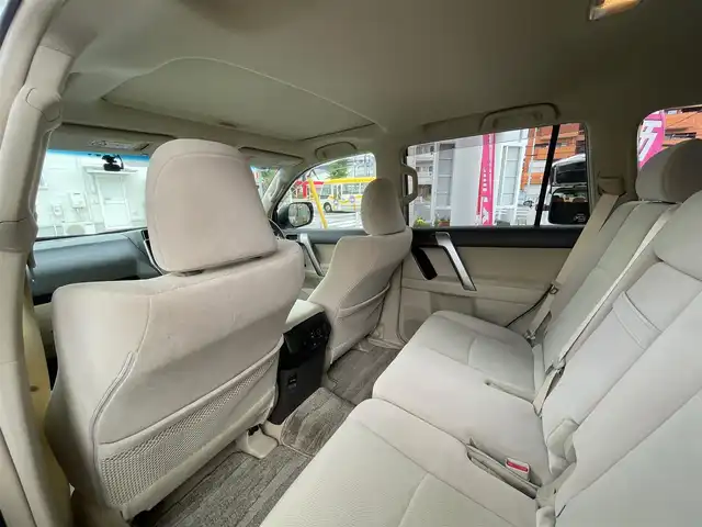 トヨタ ランドクルーザー プラド TX 愛知県 2022(令4)年 2.5万km ホワイトパールクリスタルシャイン /当店買取/禁煙/7人乗り/サンルーフ//純正SDナビNSZT-Y68T//フルセグTV/CD/SD/DVD/USB/Bluetooth//バックカメラ//LEDヘッド/AHB/Aライト//PCS/LDA/RSA/Pソナー//レーダークルーズコントロール//革巻きステアリング///ETC//保証書/取説/ナビ取説//スペアキー