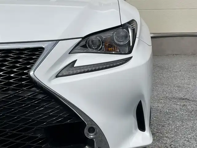レクサス ＲＣ 300h Fスポーツ 茨城県 2015(平27)年 7.8万km ホワイトノーヴァガラスフレーク 純正ナビ/Bluetooth接続/フルセグTV/DVD再生機能/USB入力端子/前方ドライブレコーダー/レーダークルーズコントロール/電動革温冷席/ハンドルヒーター/D＋N席シートヒーター/D＋N席エアシート/D＋N席パワーシート/カーテンエアバック/プリクラッシュセーフティ/LEDヘッドライト/純正アルミホイール/ETC