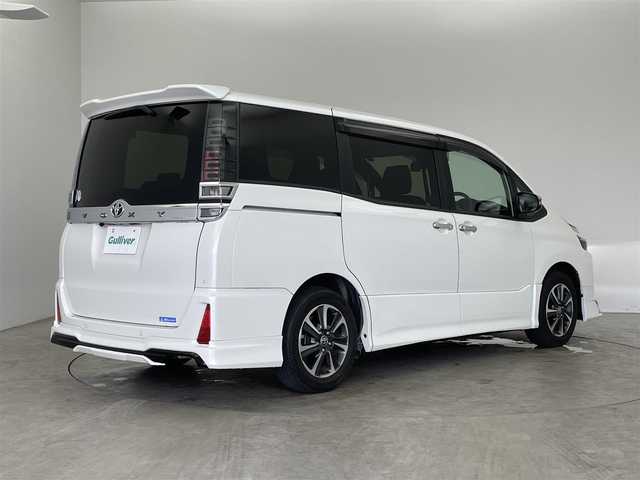 トヨタ ヴォクシー ZS 煌Ⅲ 埼玉県 2020(令2)年 2.1万km ホワイトパールクリスタルシャイン 純正9インチSDナビ/ CD DVD フルセグTV Bluetooth/純正フリップダウンモニター/バックカメラ/プリクラッシュセーフティ/レーンディパーチャーアラート/クルーズコントロール/両側パワースライドドア/モデリスタエアロ/ハーフレザーシート/LEDオートライト/スマートキー/ETC2.0