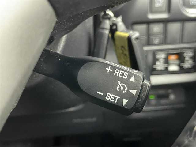 トヨタ ヴォクシー ZS 煌Ⅲ 埼玉県 2020(令2)年 2.1万km ホワイトパールクリスタルシャイン 純正9インチSDナビ/ CD DVD フルセグTV Bluetooth/純正フリップダウンモニター/バックカメラ/プリクラッシュセーフティ/レーンディパーチャーアラート/クルーズコントロール/両側パワースライドドア/モデリスタエアロ/ハーフレザーシート/LEDオートライト/スマートキー/ETC2.0