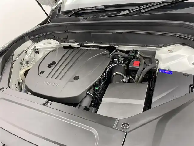 ボルボ ＸＣ９０ プラスB5 AWD 宮城県 2022(令4)年 3.7万km クリスタルホワイトP ワンオーナー//禁煙車//4WD//CitySafety//レーンキーピングエイド//ロードサインインフォメーション//パイロットアシスト//ステアリングアシスト付BLIS//全車速追従機能付ACC//クロストラフィックアラート//360°ビューカメラ//フルアクティブハイビーム//パークアシストパイロット//パワーシート(D/N)//フロントシートヒーター//2列目シートヒーター//タッチスクリーン式センターディスプレイ//ワイヤレススマートフォンチャージ//アンビエントライト//パワーテールゲート//ステアリングホイールヒーター//メーカーOP ダークティンテッドガラス//インテリアコード UAOO/BLONDE//ETC//保証書
