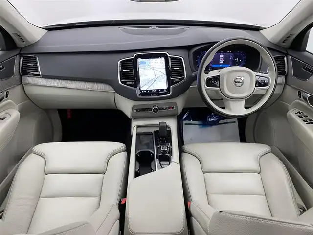 ボルボ ＸＣ９０ プラスB5 AWD 宮城県 2022(令4)年 3.7万km クリスタルホワイトP ワンオーナー//禁煙車//4WD//CitySafety//レーンキーピングエイド//ロードサインインフォメーション//パイロットアシスト//ステアリングアシスト付BLIS//全車速追従機能付ACC//クロストラフィックアラート//360°ビューカメラ//フルアクティブハイビーム//パークアシストパイロット//パワーシート(D/N)//フロントシートヒーター//2列目シートヒーター//タッチスクリーン式センターディスプレイ//ワイヤレススマートフォンチャージ//アンビエントライト//パワーテールゲート//ステアリングホイールヒーター//メーカーOP ダークティンテッドガラス//インテリアコード UAOO/BLONDE//ETC//保証書