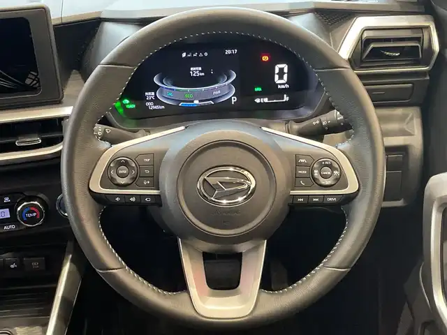 ダイハツ ロッキー プレミアム G HEV 埼玉県 2021(令3)年 1.3万km シャイニングホワイトパール スマートアシスト　/レーダークルーズコントロール　/LEDオートライト　/ハーフレザーシート　/シートヒーター　/純正17インチアルミホイール　/電子パーキング