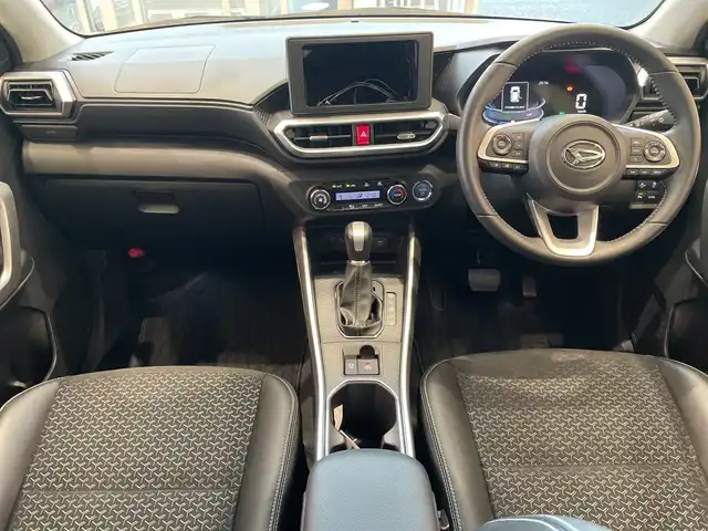 ダイハツ ロッキー プレミアム G HEV 埼玉県 2021(令3)年 1.3万km シャイニングホワイトパール スマートアシスト　/レーダークルーズコントロール　/LEDオートライト　/ハーフレザーシート　/シートヒーター　/純正17インチアルミホイール　/電子パーキング