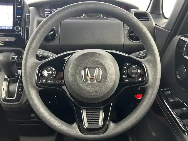 ホンダ Ｎ ＢＯＸ カスタム L 愛知県 2022(令4)年 4.2万km プレミアムグラマラスブロンズP 禁煙車/純正7インチナビ/（CD/DVD/Bluetooth/フルセグTV/SD)/バックカメラ/ホンダセンシング/・衝突軽減ブレーキ/・レーンキープアシスト/・オートマチックハイビーム/・レーダークルーズコントロール/・パーキングセンサー/ETC/シートヒーター/両側パワースライドドア/アイドリングストップ/スマートキー/スペアキー1本/プッシュスタート/LEDヘッドライト/フロントフォグランプ/オートライト/チップアップシート/純正14インチアルミホイール/純正フロアマット/横滑り防止装置/純正フロアマット