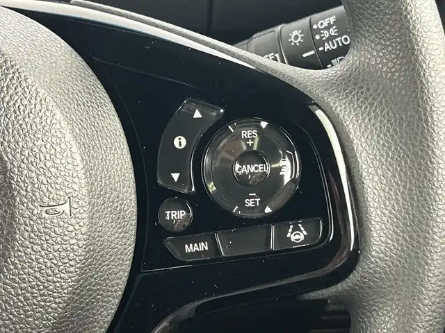 ホンダ Ｎ ＢＯＸ カスタム L 愛知県 2022(令4)年 4.2万km プレミアムグラマラスブロンズP 禁煙車/純正7インチナビ/（CD/DVD/Bluetooth/フルセグTV/SD)/バックカメラ/ホンダセンシング/・衝突軽減ブレーキ/・レーンキープアシスト/・オートマチックハイビーム/・レーダークルーズコントロール/・パーキングセンサー/ETC/シートヒーター/両側パワースライドドア/アイドリングストップ/スマートキー/スペアキー1本/プッシュスタート/LEDヘッドライト/フロントフォグランプ/オートライト/チップアップシート/純正14インチアルミホイール/純正フロアマット/横滑り防止装置/純正フロアマット