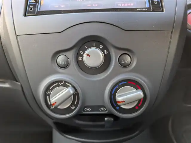 日産 ノート X 埼玉県 2019(令1)年 1.8万km ブリリアントシルバー 純正メモリナビ/フルセグテレビ/Bluetoothオーディオ/ドライブレコーダー/バックカメラ/アラウンドビューモニター/純正ドアバイザー/純正フロアマット/後席USB充電ポート×1/スマートキー×2