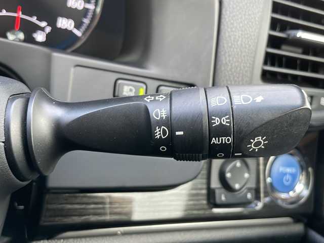 トヨタ クラウン ハイブリッド アスリートS Four J フロンティア 青森県 2016(平28)年 10万km プレシャスブラックパール 4WD/寒冷地仕様/純正SDナビ・フルセグTV/CD・DVD・Bluetooth・SD・USB・AUX/OPパノラミックビューモニター/ハーフレザーシート/前席パワーシート・シートヒーター/ステアリングヒーター/プリクラッシュセーフティ/レーンディパーチャーアラート/レーダークルーズコントロール/オートマチックハイビーム/OPクリアランスソナー/前後ドライブレコーダー/スマートキー一体式エンジンスターター/ワイパーデアイサー/ビルトインETC/LEDヘッドライト/LEDフォグランプ/社外車高調（RSR）/社外エアロ（M’z SPEED）/社外マフラー（M’z SPEED）/社外20インチアルミ（weds LEONIS）/スペアキー/保証書・取説書