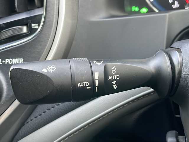 トヨタ クラウン ハイブリッド アスリートS Four J フロンティア 青森県 2016(平28)年 10万km プレシャスブラックパール 4WD/寒冷地仕様/純正SDナビ・フルセグTV/CD・DVD・Bluetooth・SD・USB・AUX/OPパノラミックビューモニター/ハーフレザーシート/前席パワーシート・シートヒーター/ステアリングヒーター/プリクラッシュセーフティ/レーンディパーチャーアラート/レーダークルーズコントロール/オートマチックハイビーム/OPクリアランスソナー/前後ドライブレコーダー/スマートキー一体式エンジンスターター/ワイパーデアイサー/ビルトインETC/LEDヘッドライト/LEDフォグランプ/社外車高調（RSR）/社外エアロ（M’z SPEED）/社外マフラー（M’z SPEED）/社外20インチアルミ（weds LEONIS）/スペアキー/保証書・取説書