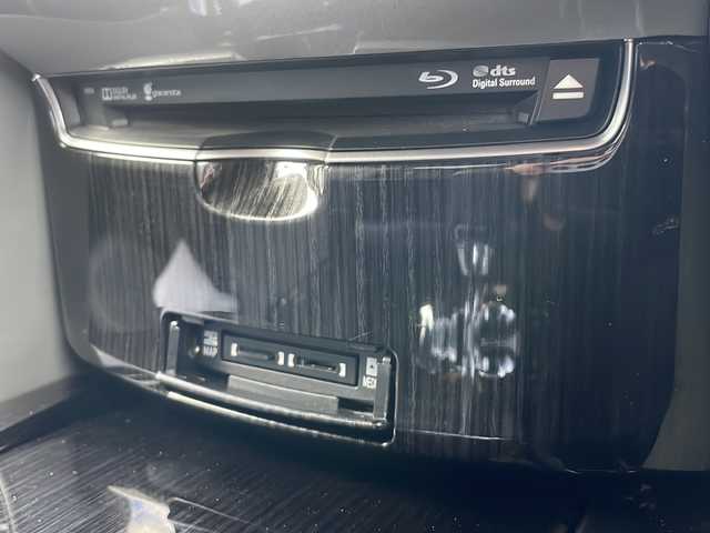 トヨタ クラウン ハイブリッド アスリートS Four J フロンティア 青森県 2016(平28)年 10万km プレシャスブラックパール 4WD/寒冷地仕様/純正SDナビ・フルセグTV/CD・DVD・Bluetooth・SD・USB・AUX/OPパノラミックビューモニター/ハーフレザーシート/前席パワーシート・シートヒーター/ステアリングヒーター/プリクラッシュセーフティ/レーンディパーチャーアラート/レーダークルーズコントロール/オートマチックハイビーム/OPクリアランスソナー/前後ドライブレコーダー/スマートキー一体式エンジンスターター/ワイパーデアイサー/ビルトインETC/LEDヘッドライト/LEDフォグランプ/社外車高調（RSR）/社外エアロ（M’z SPEED）/社外マフラー（M’z SPEED）/社外20インチアルミ（weds LEONIS）/スペアキー/保証書・取説書