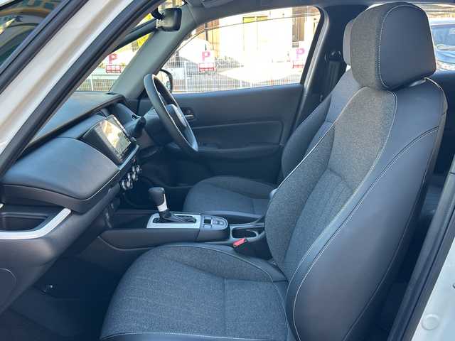 ホンダ フィット ホーム 兵庫県 2022(令4)年 1.8万km プラチナホワイトパール ワンオーナー/純正ディーラーオプションナビ(VXU-225FTi)/(AM/FM/CD/DVD/Blue Tooth)/純正前方録画ドラレコ(DRH-204VD)/バックカメラ/ETC2.0/レーダークルーズコントロール/電動パーキングブレーキ/オートブレーキホールド/SOSコール/プリクラッシュ/コーナーセンサー/横滑り防止装置/車線逸脱警報/取扱説明書/保証書