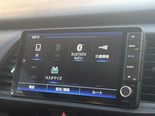 ホンダ フィット ホーム 兵庫県 2022(令4)年 1.8万km プラチナホワイトパール ワンオーナー/純正ディーラーオプションナビ(VXU-225FTi)/(AM/FM/CD/DVD/Blue Tooth)/純正前方録画ドラレコ(DRH-204VD)/バックカメラ/ETC2.0/レーダークルーズコントロール/電動パーキングブレーキ/オートブレーキホールド/SOSコール/プリクラッシュ/コーナーセンサー/横滑り防止装置/車線逸脱警報/取扱説明書/保証書