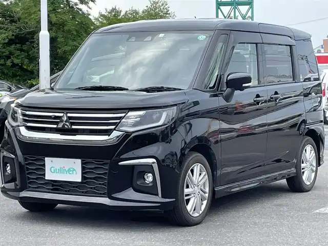 三菱 デリカＤ：２ ハイブリッドMZ 青森県 2023(令5)年 2万km スーパーブラックP 4WD/社外メモリーナビ(MDV-D709BT)/Bluetooth/CD/DVD/USB/バックカメラ/全方位カメラ/ドライブレコーダー/ヘッドアップディスプレイ/ETC/両側パワースライドドア/革シートカバー/ＬＥＤヘッドライト
