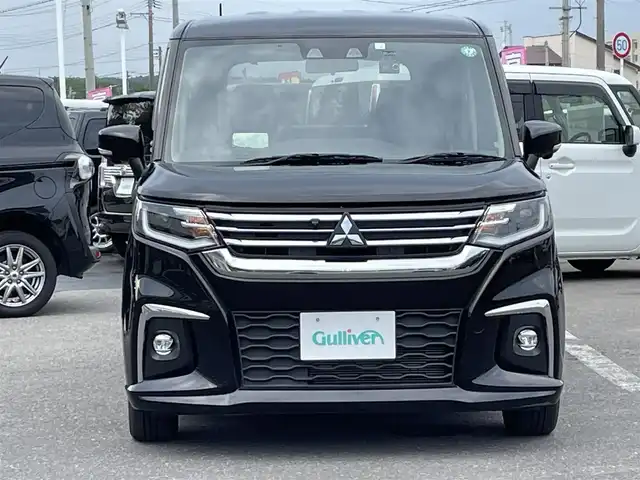 三菱 デリカＤ：２ ハイブリッドMZ 青森県 2023(令5)年 2万km スーパーブラックP 4WD/社外メモリーナビ(MDV-D709BT)/Bluetooth/CD/DVD/USB/バックカメラ/全方位カメラ/ドライブレコーダー/ヘッドアップディスプレイ/ETC/両側パワースライドドア/革シートカバー/ＬＥＤヘッドライト