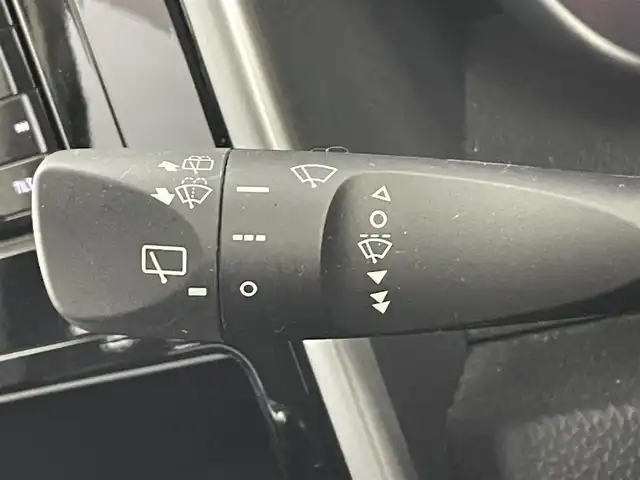 トヨタ ルーミー カスタムG S 富山県 2018(平30)年 5万km レーザーブルークリスタルシャイン 4WD/衝突軽減ブレーキ/社外前後ドラレコ（ZDR-015）/両側パワースライドドア/社外ナビ（CN-RE04WD）/　　ーーCD、DVD、bluetooth、MSV（SD）/フルセグTV/バックカメラ/リアコーナーセンサー/ETC/LED、フォグ/スマートキー＋プッシュスタート/純正マット・バイザー/クルーズコントロール/スペアキー