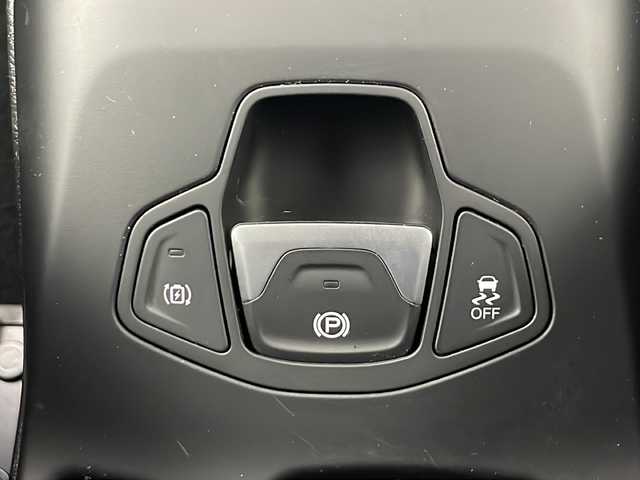 クライスラー・ジープ ジープ レネゲード リミテッド 4xe 秋田県 2024(令6)年 0.6万km ブラック ４WD/ワンオーナー　/純正ナビ　/バックカメラ　/ＥＴＣ2.0　/レザーシート　/前席シートヒーター　/ＬＥＤヘッドライト　/クルーズコントロール　/プッシュスタート　/スマートキー　/スペアキー有り　/運転席パワーシート　/純正ＡＷ/オートエアコン /横滑り防止装置/オートライト/ステアリングスイッチ/ライトレベライザー /電格ミラー/ヒーテッドステアリング/ウィンカーミラー /ヒルディセントコントロール