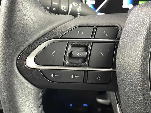 トヨタ ヴォクシー ハイブリッド S－Z 福島県 2024(令6)年 0.7万km アティチュードブラックマイカ トヨタチームメイト/トヨタセーフティーセンス　/・車線逸脱警報/・PCS/・プロアクティブドライビングアシスト/・先行車発進告知/・誤発信抑制機能/・FCTA/・ACC/純正ディスプレイオーディオ　/【AM/FM/DVD/CD/Bluetooth/フルセグ/HDMI】/全方位カメラ　/ハーフレザー　/・シートヒーター/ＥＴＣ２．０　/両側パワースライドドア/電子パーキング　/・ブレーキホールド　/革巻きステアリング　/・ステアリングスイッチ/・チルトステアリング/LEDライト/・オートライト/・ヘッドライトレベライザー/プッシュスタート/・スマートキー/AC100V/純正フロアマット/・ドアバイザー