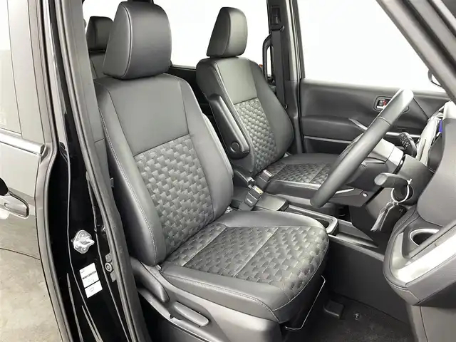 トヨタ ヴォクシー ハイブリッド S－Z 福島県 2024(令6)年 0.7万km アティチュードブラックマイカ トヨタチームメイト/トヨタセーフティーセンス　/・車線逸脱警報/・PCS/・プロアクティブドライビングアシスト/・先行車発進告知/・誤発信抑制機能/・FCTA/・ACC/純正ディスプレイオーディオ　/【AM/FM/DVD/CD/Bluetooth/フルセグ/HDMI】/全方位カメラ　/ハーフレザー　/・シートヒーター/ＥＴＣ２．０　/両側パワースライドドア/電子パーキング　/・ブレーキホールド　/革巻きステアリング　/・ステアリングスイッチ/・チルトステアリング/LEDライト/・オートライト/・ヘッドライトレベライザー/プッシュスタート/・スマートキー/AC100V/純正フロアマット/・ドアバイザー