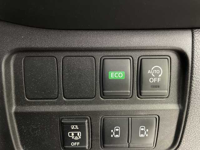 日産 セレナ ハイウェイスター Vセレクション 埼玉県 2018(平30)年 8.6万km ダイヤモンドブラック フリップダウンモニター　/純正ナビ　/全方位カメラ　/両側パワースライドドア　/ビルトインＥＴＣ　/コーナーセンサー　/衝突軽減ブレーキ　/クルーズコントロール　/横滑り防止措置　/駐車支援　/アイドリングストップ/革巻きハンドル/純正フロアマット