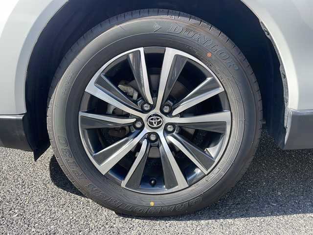 トヨタ ハリアー G 広島県 2024(令6)年 0.7万km プラチナホワイトパールマイカ /登録時走行距離/　　　　　　　6852キロ/純正ナビ/バックカメラ/地デジ/ハーフレザーシート/PCS/パワーバックドア/スペアキー×１/ビルトインETC/新車時整備手帳/　　【保証書】/取扱説明書/