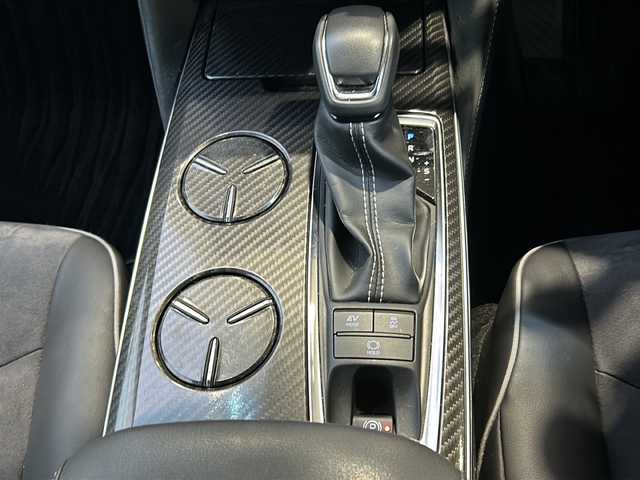 トヨタ クラウン ハイブリッド RS アドバンス 静岡県 2019(平31)年 4.6万km ホワイトパールクリスタルシャイン 純正ナビ/(FM/AM/CD/DVD/フルセグ/Bluetooth)/オートマチックハイビーム/レーンキープアシスト/レーダークルーズコントロール/パーキングアシスト/ドライブレコーダー/ETC/ハンドルヒーター/前席シートヒーター/パワーシート/電動格納ミラー/ブレーキホールド/ステアリングスイッチ/オートライト/LEDヘッドライト/フルオートエアコン/プッシュスタート/スマートキー/純正フロアマット