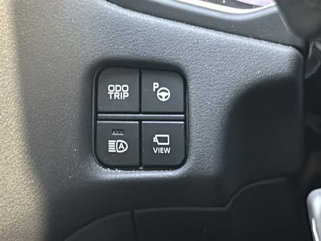 トヨタ クラウン ハイブリッド RS アドバンス 静岡県 2019(平31)年 4.6万km ホワイトパールクリスタルシャイン 純正ナビ/(FM/AM/CD/DVD/フルセグ/Bluetooth)/オートマチックハイビーム/レーンキープアシスト/レーダークルーズコントロール/パーキングアシスト/ドライブレコーダー/ETC/ハンドルヒーター/前席シートヒーター/パワーシート/電動格納ミラー/ブレーキホールド/ステアリングスイッチ/オートライト/LEDヘッドライト/フルオートエアコン/プッシュスタート/スマートキー/純正フロアマット