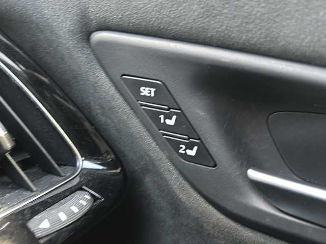 トヨタ クラウン ハイブリッド RS アドバンス 静岡県 2019(平31)年 4.6万km ホワイトパールクリスタルシャイン 純正ナビ/(FM/AM/CD/DVD/フルセグ/Bluetooth)/オートマチックハイビーム/レーンキープアシスト/レーダークルーズコントロール/パーキングアシスト/ドライブレコーダー/ETC/ハンドルヒーター/前席シートヒーター/パワーシート/電動格納ミラー/ブレーキホールド/ステアリングスイッチ/オートライト/LEDヘッドライト/フルオートエアコン/プッシュスタート/スマートキー/純正フロアマット