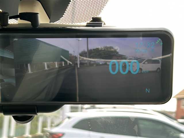 フィアット ５００ 1．2 ポップ 茨城県 2021(令3)年 1.3万km LATTE MENTA 禁煙車/純正ナビ/Bluetooth搭載/社外カメラ/純正ホイール/14インチアルミホール/エアバック/カーテンエアバック/走行距離少/USB入力端子/AC/ETC/横滑り防止機能