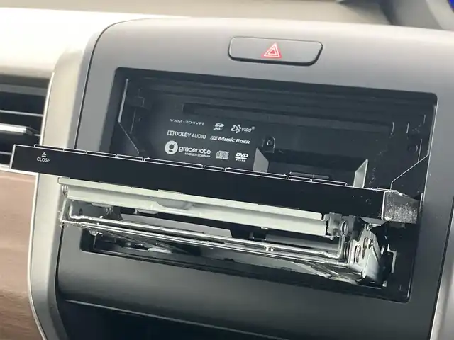 ホンダ フリード G ホンダセンシング 道南・函館 2019(令1)年 1.4万km スーパープラチナグレーメタリック /純正インターナビ（VXM-204VFi)/ (フルセグTV/DVD/CD/SD/BT/FM/AM)//15インチ冬タイヤ積込//純正エンジンスターター//純正ドライブレコーダー（前後）//バックカメラ//寒冷地仕様//両側パワースライドドア//ホンダセンシング//レーンキープアシスト//横滑り防止//フロントワイパーデアイサー//アダプティブクルーズコントロール//アイドリングストップ//サイドリフトアップシート//前席シートヒーター//革巻きステアリング//ステアリングスイッチ//ビルトインETC//プッシュスタート//スマートキー//スペアキー//LEDヘッドライト//フォグランプ//ウィンカーミラー