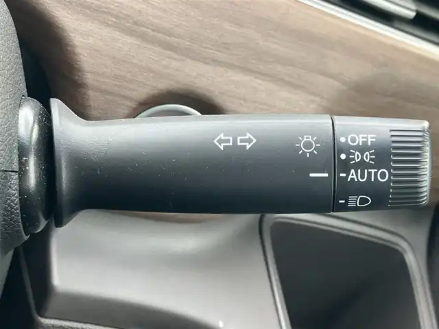 ホンダ フリード G ホンダセンシング 道南・函館 2019(令1)年 1.4万km スーパープラチナグレーメタリック /純正インターナビ（VXM-204VFi)/ (フルセグTV/DVD/CD/SD/BT/FM/AM)//15インチ冬タイヤ積込//純正エンジンスターター//純正ドライブレコーダー（前後）//バックカメラ//寒冷地仕様//両側パワースライドドア//ホンダセンシング//レーンキープアシスト//横滑り防止//フロントワイパーデアイサー//アダプティブクルーズコントロール//アイドリングストップ//サイドリフトアップシート//前席シートヒーター//革巻きステアリング//ステアリングスイッチ//ビルトインETC//プッシュスタート//スマートキー//スペアキー//LEDヘッドライト//フォグランプ//ウィンカーミラー