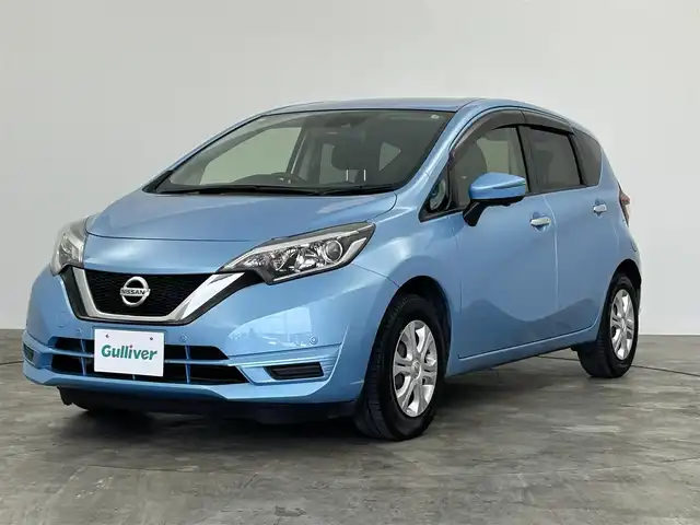日産 ノート X 群馬県 2016(平28)年 4.1万km ソニックブルー 純正７型ナビ　全方位カメラ　Ｂｌｕｅｔｏｏｔｈ　エマージェンシーブレーキ　電動格納ミラー　前後コーナーセンサー　ＥＴＣ　オートライト　アイドリングストップ　プッシュスタート　スマートキー