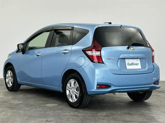 日産 ノート X 群馬県 2016(平28)年 4.1万km ソニックブルー 純正７型ナビ　全方位カメラ　Ｂｌｕｅｔｏｏｔｈ　エマージェンシーブレーキ　電動格納ミラー　前後コーナーセンサー　ＥＴＣ　オートライト　アイドリングストップ　プッシュスタート　スマートキー