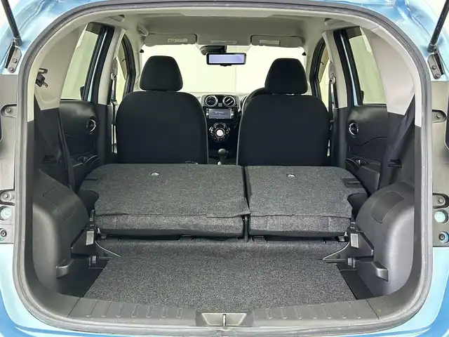 日産 ノート X 群馬県 2016(平28)年 4.1万km ソニックブルー 純正７型ナビ　全方位カメラ　Ｂｌｕｅｔｏｏｔｈ　エマージェンシーブレーキ　電動格納ミラー　前後コーナーセンサー　ＥＴＣ　オートライト　アイドリングストップ　プッシュスタート　スマートキー