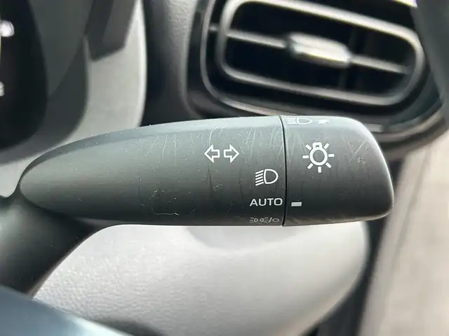 トヨタ ヤリスクロス Z 長崎県 2024(令6)年 0.6万km ブラックマイカ ワンオーナー/純正マルチメディア/（ナビ、フルセグ、AM、FM、BT、Miracast）/ステアリングリモコン/レーダークルーズコントロール/プッシュスタート/テレビキャンセラー/バックカメラ/全周囲カメラ/サイドカメラ/フロントカメラ/レーンディパーチャーアラート/BSM/プリクラッシュセーフティ/クリアランスソナー/RCTA/PKSB/安心降車アシスト/RSA/オートライト/オートハイビーム/ステアリングヒーター/ヘッドライトレベライザー/電動リアゲート/ビルトインETC/電格ウィンカーミラー/ハーフレザーシート/DNシートヒーター/D席パワーシート/電動パーキングブレーキ/オートホールド/前後ドライブレコーダー/ドアバイザー/純正フロアマット/取扱説明書/マルチメディア説明書/保証書/スペアキー