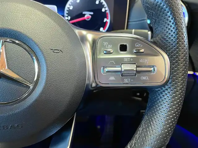 メルセデス・ベンツ Ｅ４５０ 4マチック クーペ スポーツ 道央・札幌 2018(平30)年 4.4万km ダイヤモンドホワイト ダイヤモンドホワイト/エクスクルーシブパッケージ/　・パノラミックスライディングルーフ/　・Burmesterサラウンドサウンド/　・エアバランスパッケージ/レーダーセーフティパッケージ/360°カメラ/ヘッドアップディスプレイ/本革シート/シートヒーター/シートベンチレーション/マッサージシート/マルチビームLEDヘッドライト/アダプティブハイビームアシストプラス/AIR BODY CONTROLサスペンション/パワーテールゲート
