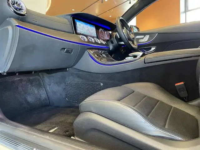 メルセデス・ベンツ Ｅ４５０ 4マチック クーペ スポーツ 道央・札幌 2018(平30)年 4.4万km ダイヤモンドホワイト ダイヤモンドホワイト/エクスクルーシブパッケージ/　・パノラミックスライディングルーフ/　・Burmesterサラウンドサウンド/　・エアバランスパッケージ/レーダーセーフティパッケージ/360°カメラ/ヘッドアップディスプレイ/本革シート/シートヒーター/シートベンチレーション/マッサージシート/マルチビームLEDヘッドライト/アダプティブハイビームアシストプラス/AIR BODY CONTROLサスペンション/パワーテールゲート