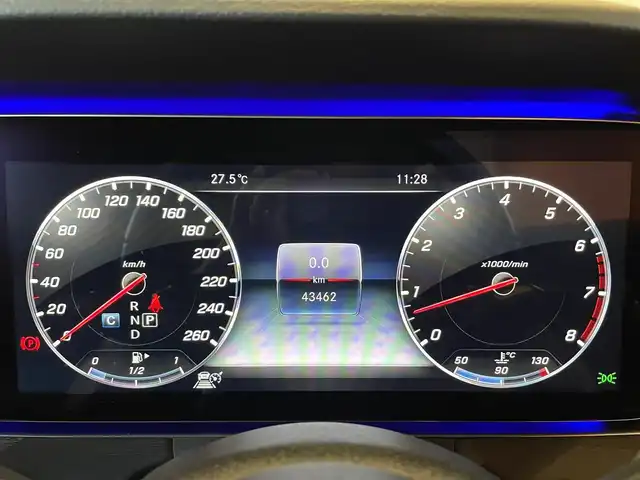 メルセデス・ベンツ Ｅ４５０ 4マチック クーペ スポーツ 道央・札幌 2018(平30)年 4.4万km ダイヤモンドホワイト ダイヤモンドホワイト/エクスクルーシブパッケージ/　・パノラミックスライディングルーフ/　・Burmesterサラウンドサウンド/　・エアバランスパッケージ/レーダーセーフティパッケージ/360°カメラ/ヘッドアップディスプレイ/本革シート/シートヒーター/シートベンチレーション/マッサージシート/マルチビームLEDヘッドライト/アダプティブハイビームアシストプラス/AIR BODY CONTROLサスペンション/パワーテールゲート