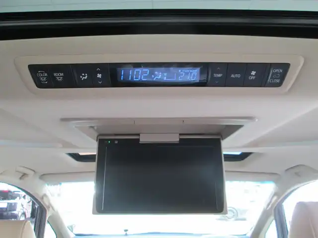 トヨタ アルファードハイブリット X 千葉県 2020(令2)年 5.3万km ホワイトパールクリスタルシャイン ワンオーナー/純正ディスプレイオーディオ(ナビ有)/バックカメラ/純正オーディオ【フルセグTV/DVD/CD/BT/USB】/純正12.1型後席フリップダウンモニター/ツインムーンルーフ/両側パワースライドドア/Toyota Safety Sense/LEDヘッドライト&LEDフォグランプ/レーダークルーズコントロール/レーンキープアシスト/クリアランスソナー/純正ウッドコンビステアリング/純正ベージュ革調シートカバー/社外ルームミラー型レーダー/スペアタイヤ/AC100V/ビルトインETC/スペアキー×2/取扱説明書/ナビ取扱説明書/新車時保証書