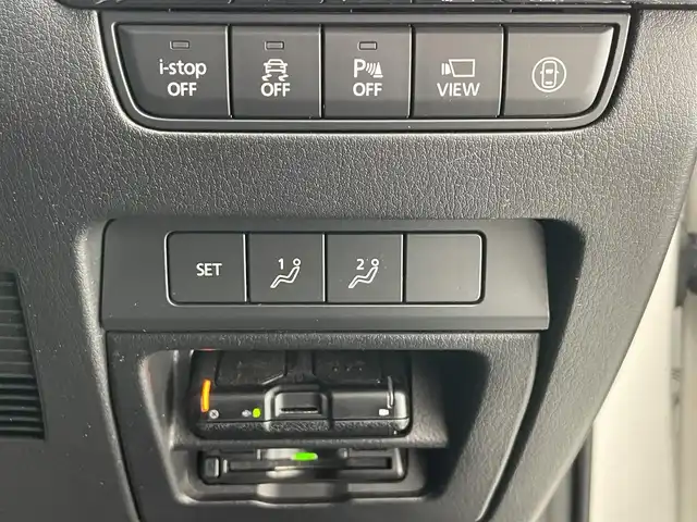 マツダ マツダ３ファストバック 20S プロアクティブ ツーリングS 愛知県 2020(令2)年 2.3万km スノーフレイクホワイトパールマイカ 純正８．８ナビ　ＢＯＳＥ　シートヒーター　全方位カメラ　ＨＤＭＩ　ＢＳＭ　ＨＵＤ　追従クルコン　フルセグ　ＤＶＤ　メモリーシート　パドルシフト　ステアリングヒーター　衝突軽減　コーナーセンサー　ＥＴＣ　ドラレコ　ＬＥＤライト　オートハイビーム　３６０°ビューモニター　ＵＳＢ接続　Bluetooth　純正フロアマット　車線逸脱　純正１８インチAW　プッシュスタート　スマートキー