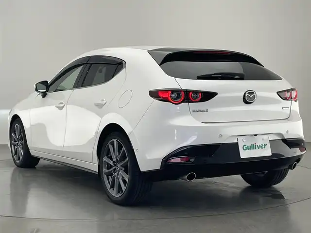 マツダ マツダ３ファストバック 20S プロアクティブ ツーリングS 愛知県 2020(令2)年 2.3万km スノーフレイクホワイトパールマイカ 純正８．８ナビ　ＢＯＳＥ　シートヒーター　全方位カメラ　ＨＤＭＩ　ＢＳＭ　ＨＵＤ　追従クルコン　フルセグ　ＤＶＤ　メモリーシート　パドルシフト　ステアリングヒーター　衝突軽減　コーナーセンサー　ＥＴＣ　ドラレコ　ＬＥＤライト　オートハイビーム　３６０°ビューモニター　ＵＳＢ接続　Bluetooth　純正フロアマット　車線逸脱　純正１８インチAW　プッシュスタート　スマートキー