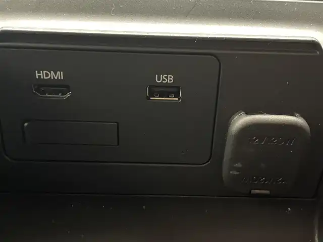 マツダ マツダ３ファストバック 20S プロアクティブ ツーリングS 愛知県 2020(令2)年 2.3万km スノーフレイクホワイトパールマイカ 純正８．８ナビ　ＢＯＳＥ　シートヒーター　全方位カメラ　ＨＤＭＩ　ＢＳＭ　ＨＵＤ　追従クルコン　フルセグ　ＤＶＤ　メモリーシート　パドルシフト　ステアリングヒーター　衝突軽減　コーナーセンサー　ＥＴＣ　ドラレコ　ＬＥＤライト　オートハイビーム　３６０°ビューモニター　ＵＳＢ接続　Bluetooth　純正フロアマット　車線逸脱　純正１８インチAW　プッシュスタート　スマートキー