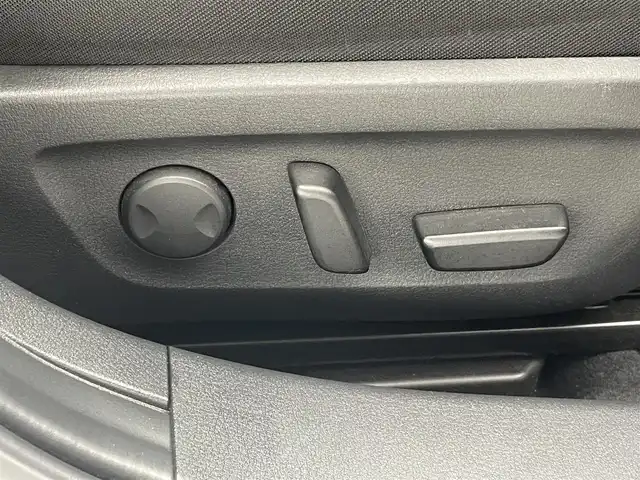 マツダ マツダ３ファストバック 20S プロアクティブ ツーリングS 愛知県 2020(令2)年 2.3万km スノーフレイクホワイトパールマイカ 純正８．８ナビ　ＢＯＳＥ　シートヒーター　全方位カメラ　ＨＤＭＩ　ＢＳＭ　ＨＵＤ　追従クルコン　フルセグ　ＤＶＤ　メモリーシート　パドルシフト　ステアリングヒーター　衝突軽減　コーナーセンサー　ＥＴＣ　ドラレコ　ＬＥＤライト　オートハイビーム　３６０°ビューモニター　ＵＳＢ接続　Bluetooth　純正フロアマット　車線逸脱　純正１８インチAW　プッシュスタート　スマートキー