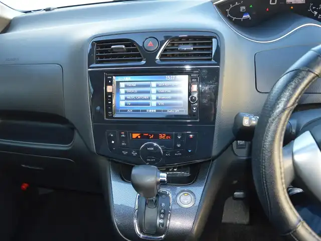 日産 セレナ ライダー ブラックライン 栃木県 2013(平25)年 5.2万km スーパーブラック ワンオーナー/クルーズコントロール/ALPINE製10.2インチフリップダウンモニター/安全装備/(VDC/ヒルスタートアシスト/アイドリングストップ)/両側パワースライドドア/純正SDナビ/(フルセグ/AM/FM/CD/DVD/BT)/ETC/キセノンヘッドライト/フォグランプ/オートライト/ステアスイッチ/新車保証書/記録簿/(H28/H29/H30/R2/R4/R6)/取扱説明書