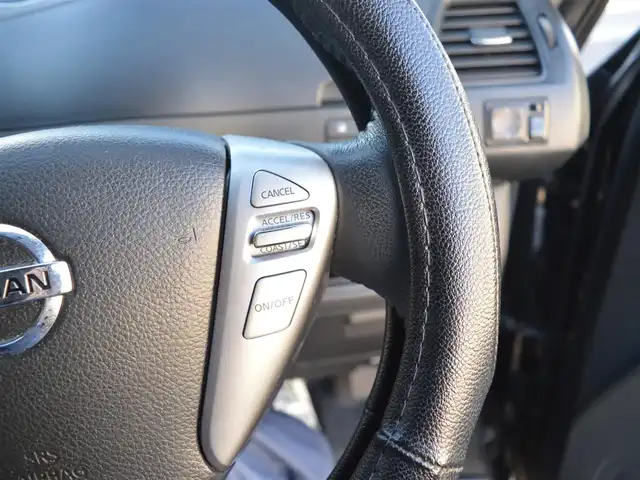 日産 セレナ ライダー ブラックライン 栃木県 2013(平25)年 5.2万km スーパーブラック ワンオーナー/クルーズコントロール/ALPINE製10.2インチフリップダウンモニター/安全装備/(VDC/ヒルスタートアシスト/アイドリングストップ)/両側パワースライドドア/純正SDナビ/(フルセグ/AM/FM/CD/DVD/BT)/ETC/キセノンヘッドライト/フォグランプ/オートライト/ステアスイッチ/新車保証書/記録簿/(H28/H29/H30/R2/R4/R6)/取扱説明書